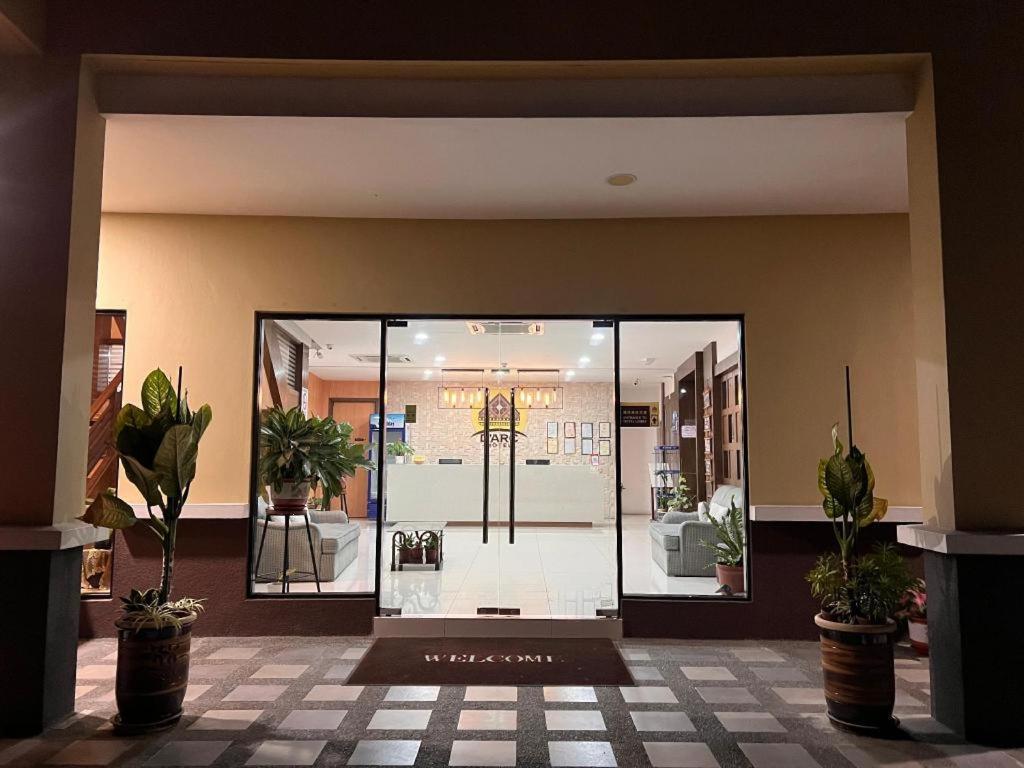 D Arc Hotel 3*
