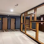 D Arc Hotel